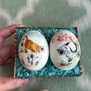 Hand painted eggs with flowers and adorable cats!